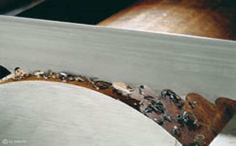 枣庄金属带锯条出现振动噪音的原因?